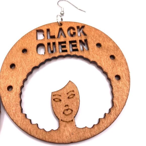 Wooden Black Queen Disk Earrings - Picture 3 of 5